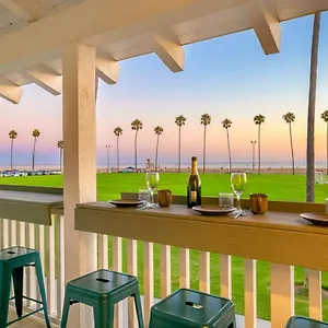Holiday home Oceanfront Balboa Boardwalk Units I, Ii, & Iii