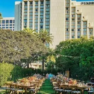 Hotel Fashion Island